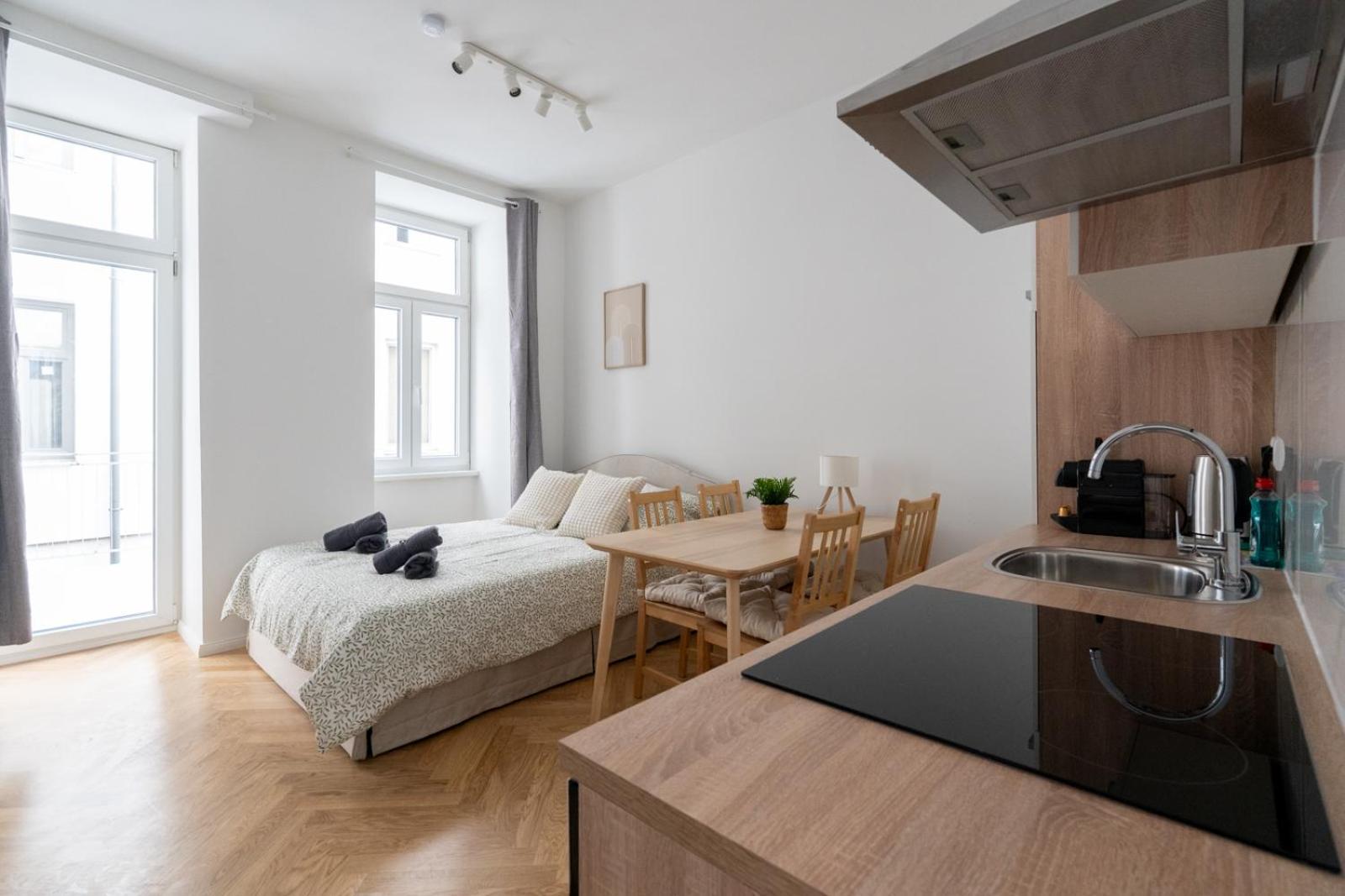 Premium With Balcony * Wien