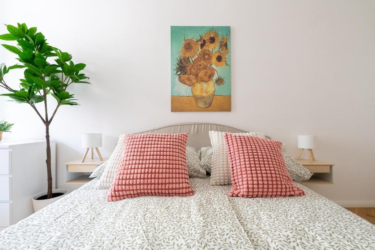 Premium With Balcony Apartment Wien